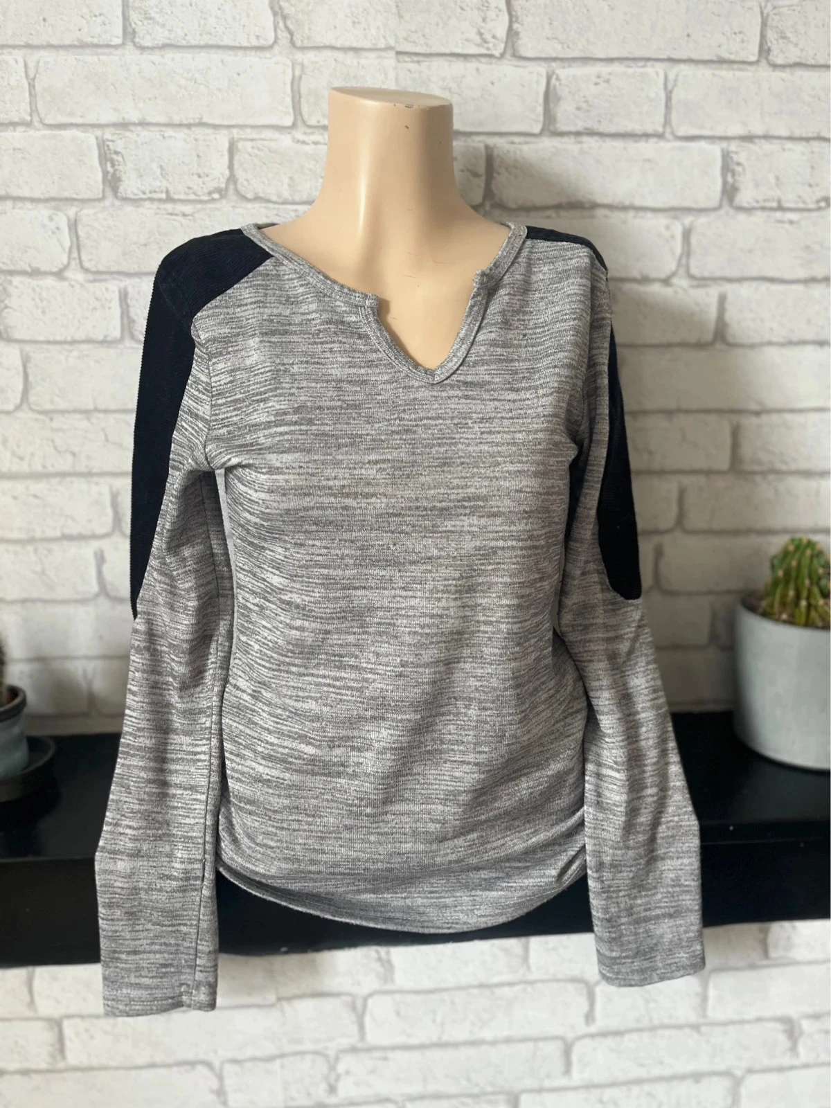 Haut manches longues gris chiné & noir – Taille 36/38